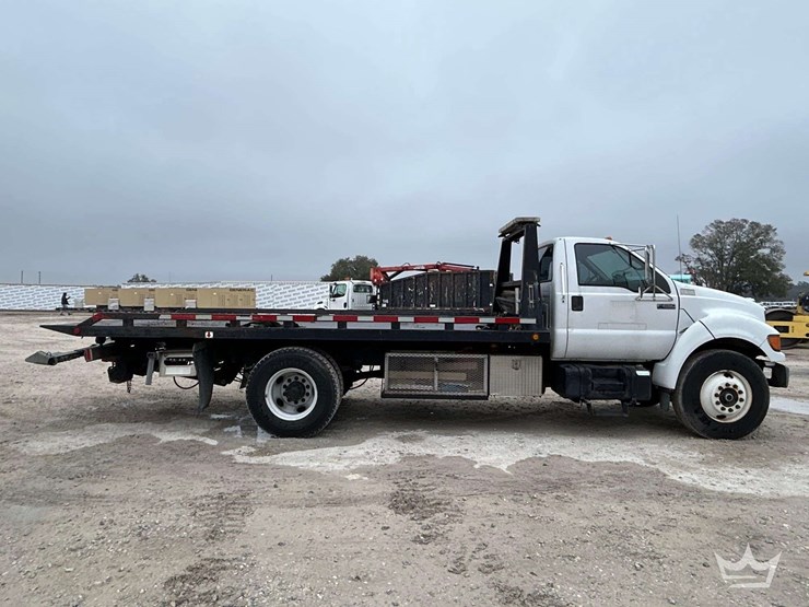 2001-ford-f650-image-37