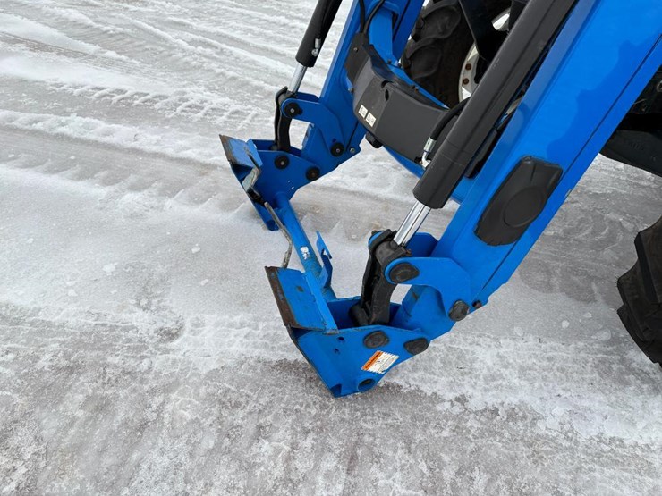 new-holland-t4030-image-32