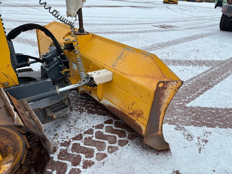 deere-650k-xlt-image-42