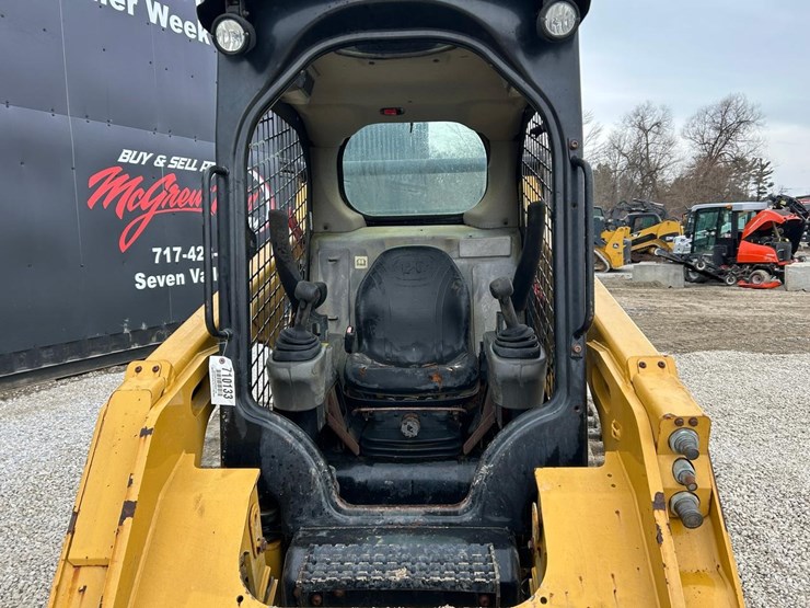 2015-caterpillar-259d-image-20