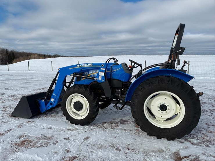 2023-new-holland-workmaster-60-image-6