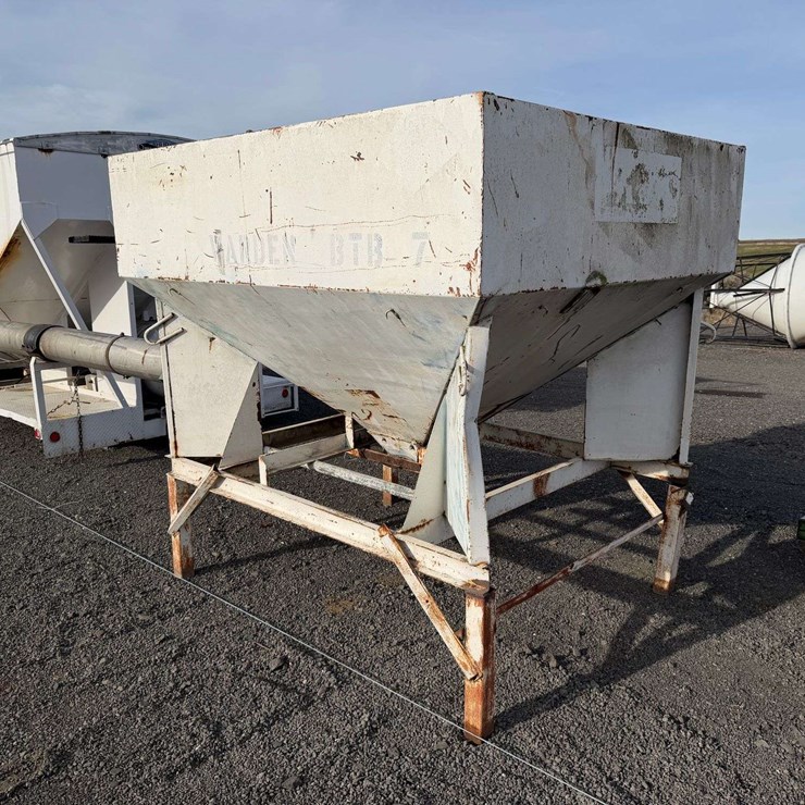 Seed Tender Bin