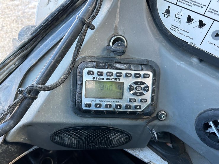 2018-bobcat-s650-image-22