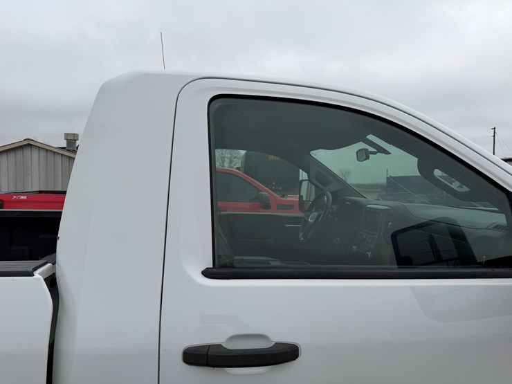 2020-gmc-2500hd-image-39