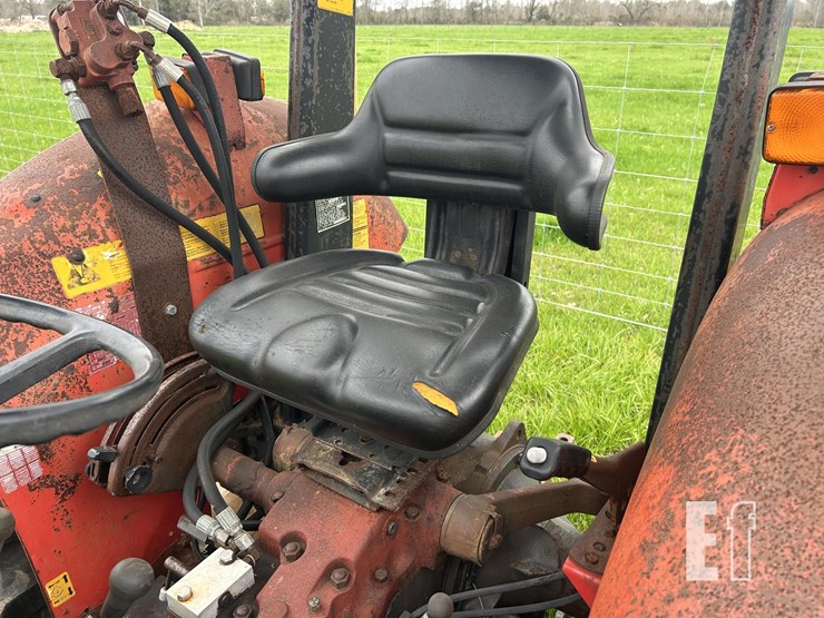 massey-ferguson-240-image-8