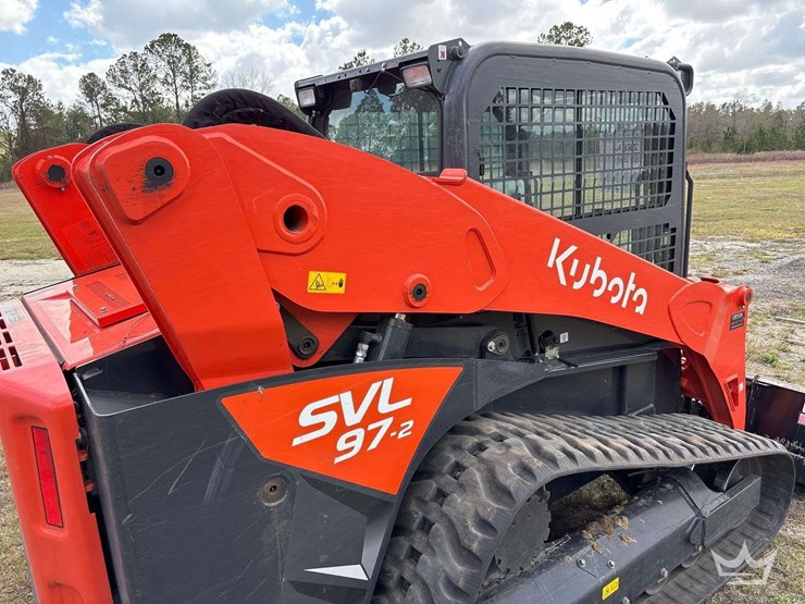 2024-kubota-svl97-2-image-13