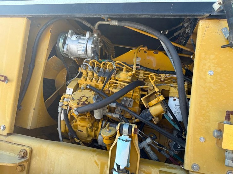 ag-chem-rogator-854-image-33