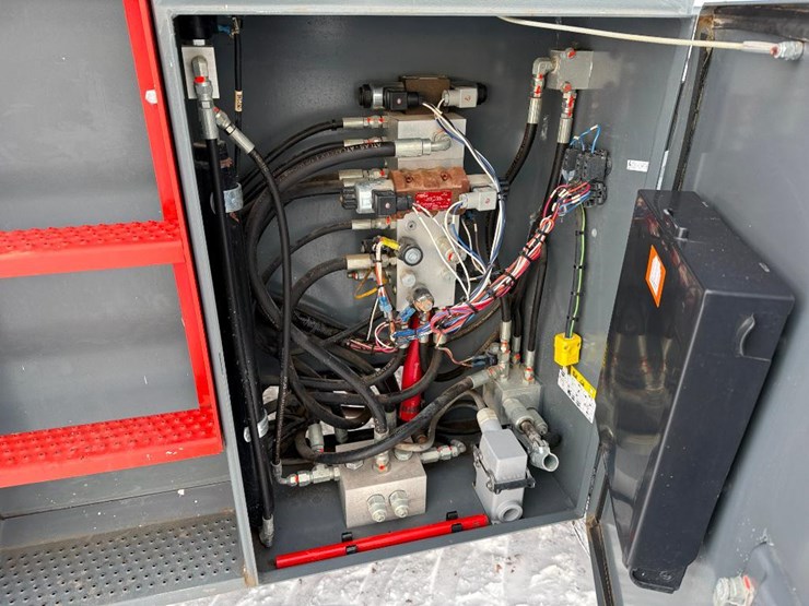 2017-skyjack-sj8841rt-image-33