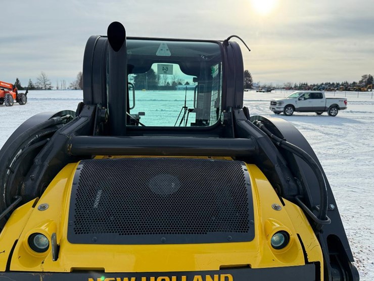 new-holland-l218-image-22