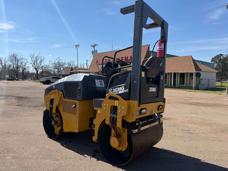 2021-xcmg-xmr303s-image-4