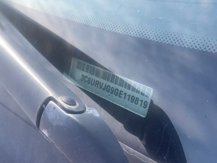 2016-dodge-3500-image-18