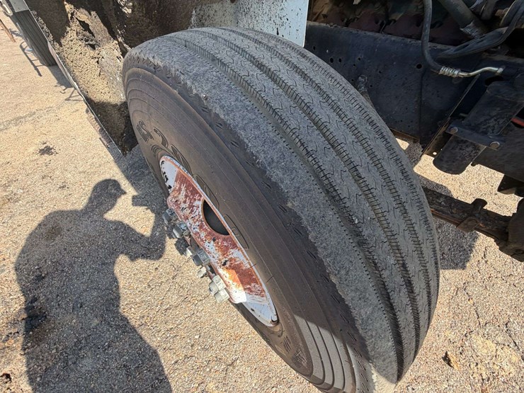 1999-international-4700-image-35