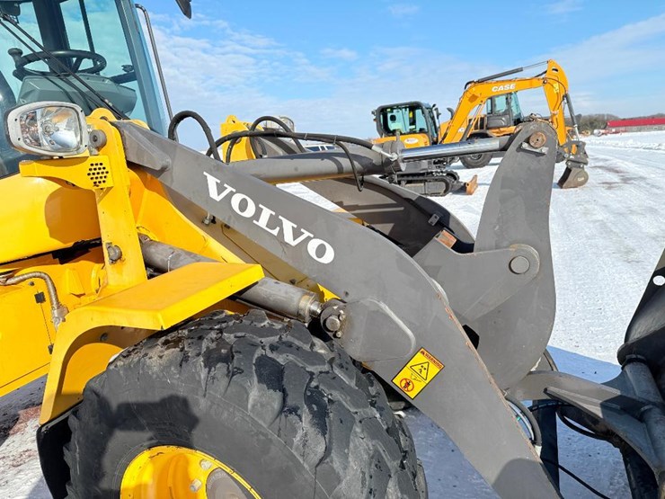 2016-volvo-l35g-image-33