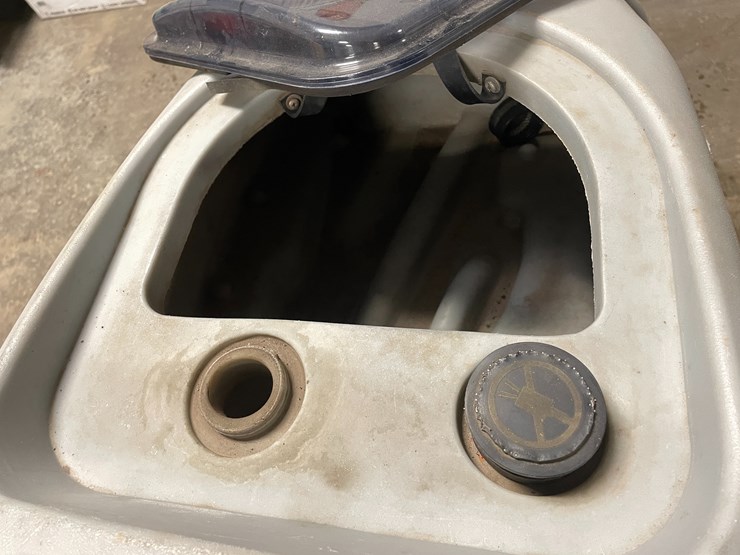 #304-•-advance-aqua-plus-carpet-extractor-image-17