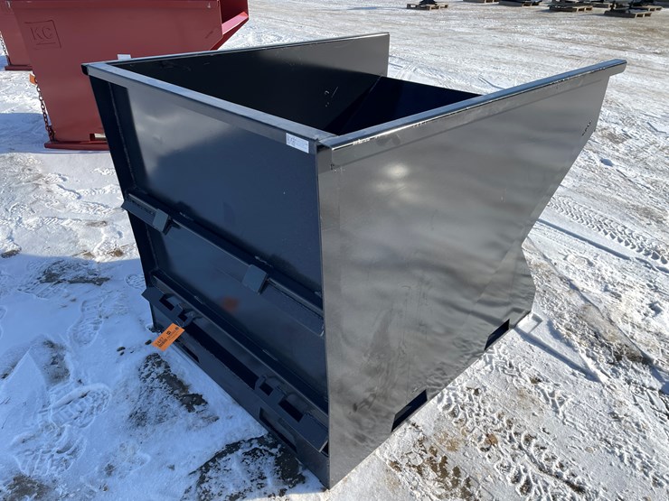 #2487-•-new-kc-trash-hopper-with-fork-pockets-image-5