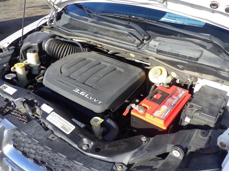 2015-dodge-grand-caravan-image-10