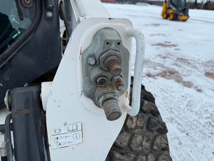 2018-bobcat-s770-image-14