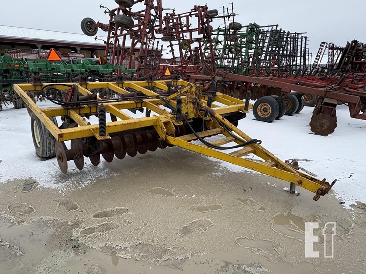 landoll-1200-soilmaster-image-1