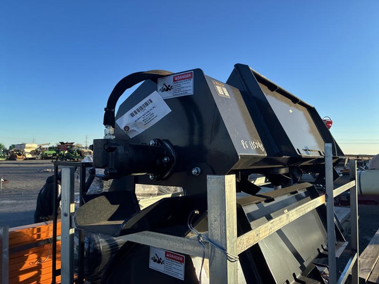 #115393-•-wolverine-mt-tiller-image-1