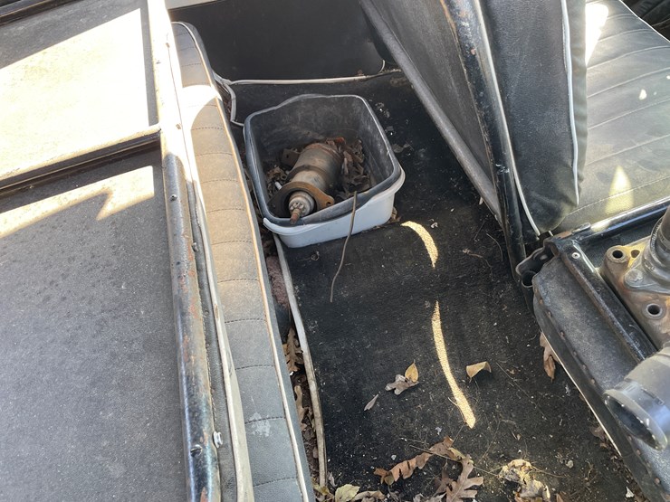 #1526-•-1950-willys-jeepster-**non-runner**(has-mn-title)-image-19