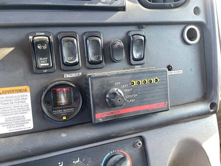 #1465-•-2013-freightliner-asphalt-truck-(has-mn-title)-image-62