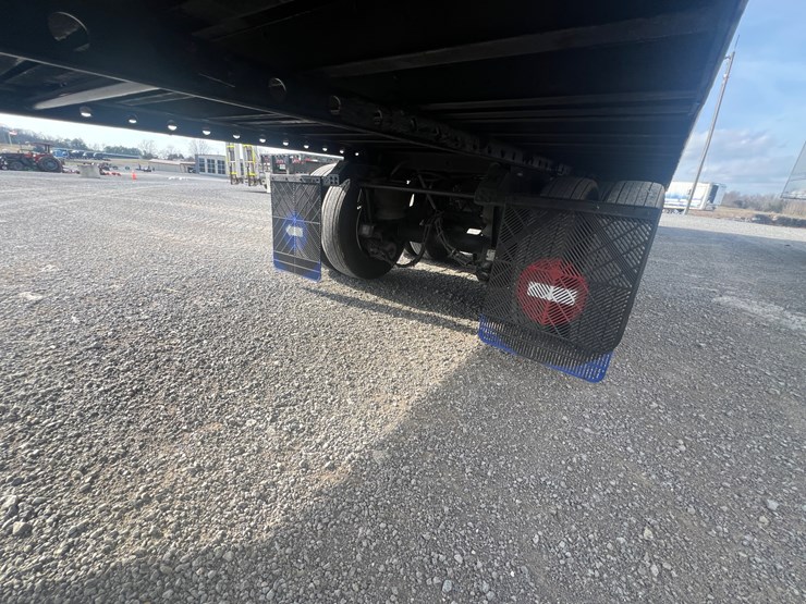 2021-utility-van-image-14