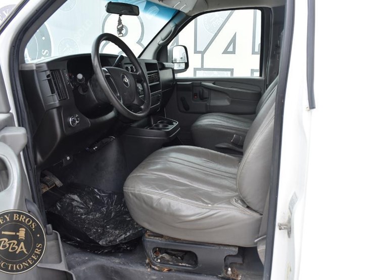 2008-chevrolet-express-1500-image-26