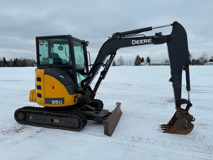 2018-deere-35g-image-2