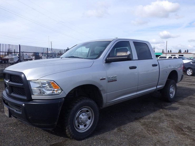 2018-dodge-2500-image-1