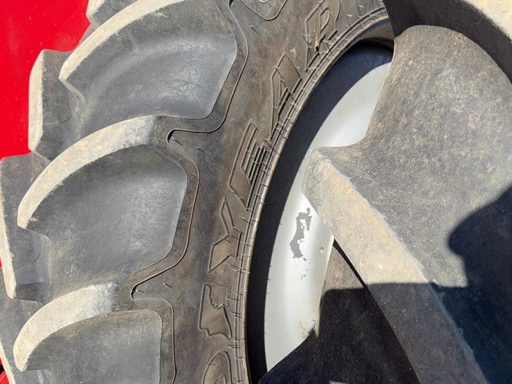 2012-case-ih-steiger-350-hd-tractor-image-32