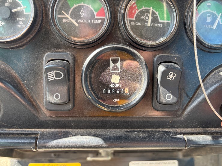 2001-deere-650h-lgp-image-19