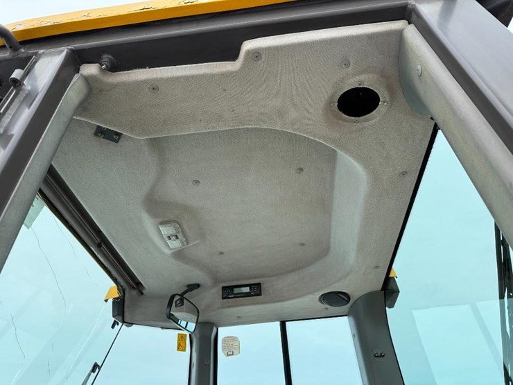 2015-sdlg-lg958l-image-53