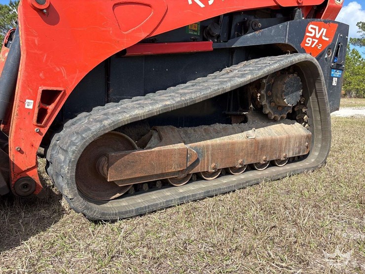 2022-kubota-svl97-2-image-27