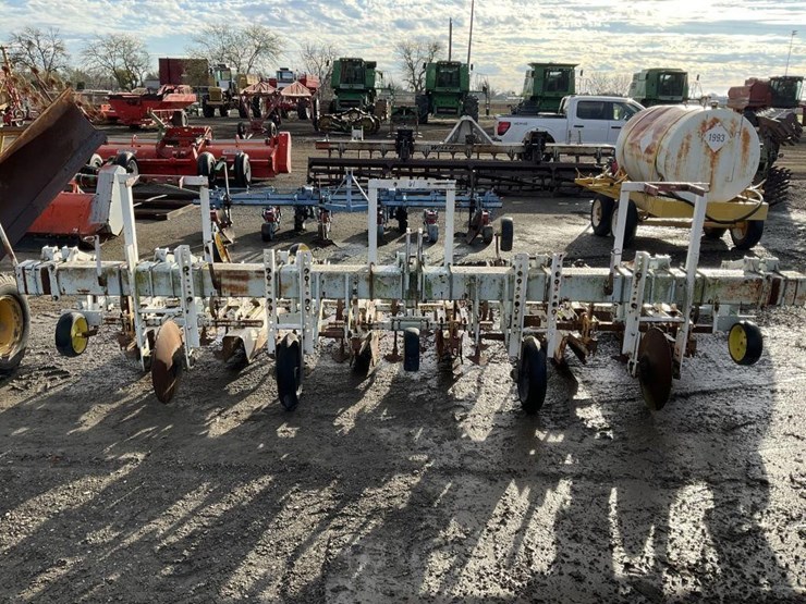 rau-3-pt-3-row-60"-cultivator-image-2