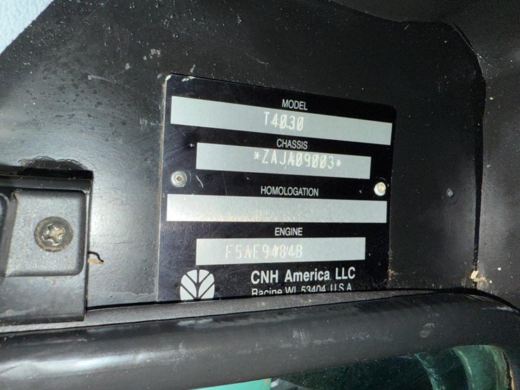new-holland-t4030-image-67