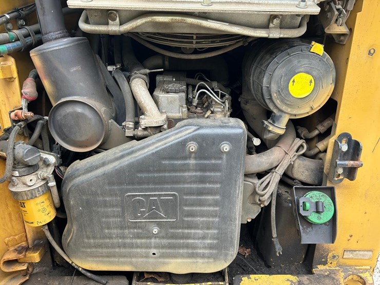 caterpillar-262c2-image-14