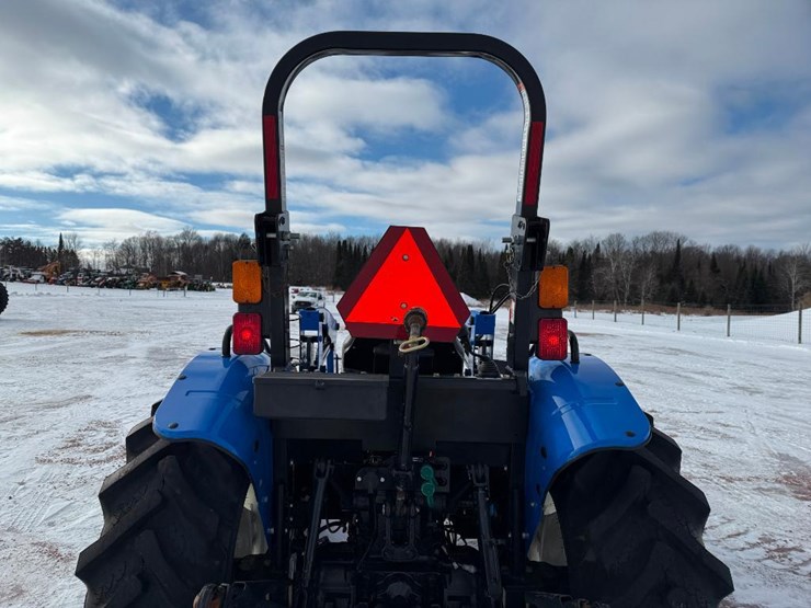 2023-new-holland-workmaster-60-image-28