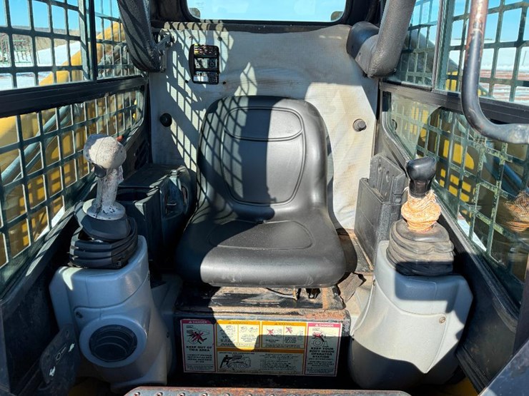 caterpillar-252-image-31