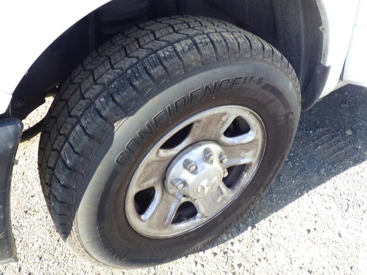 2018-dodge-2500-image-13