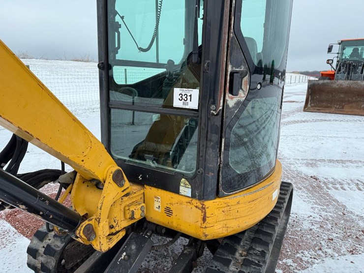 caterpillar-303cr-image-24