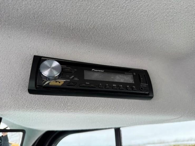 caterpillar-906m-image-52