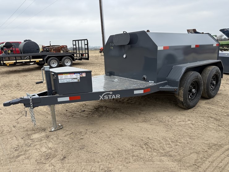 2026-xstar-750-gal-fuel-trailer-image-1