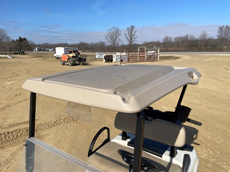 #204-•-2020-ez-go-rxv-electric-golf-cart-image-24