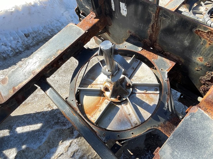 #171-•-boss-quick-cube-skid-steer-mount-salt-spreader-(1)-attachment-&-(4)-cubes-image-7