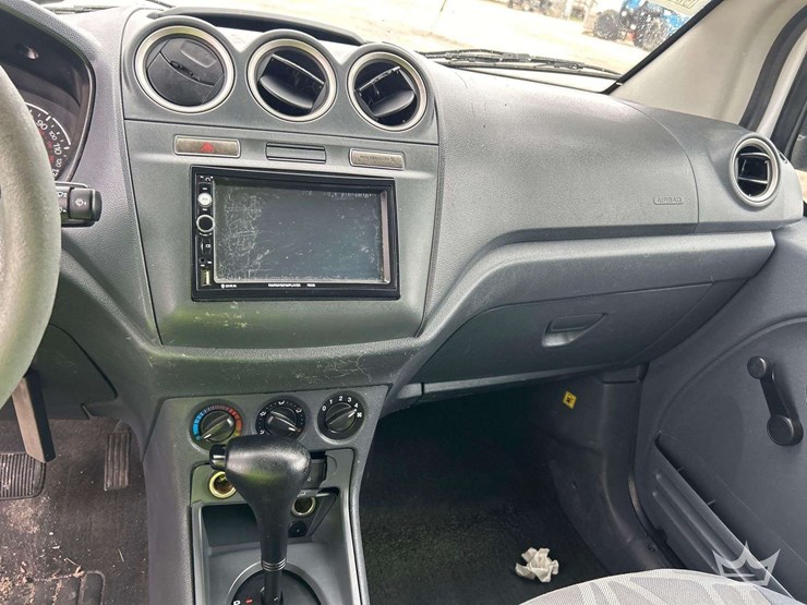 2013-ford-transit-connect-image-15