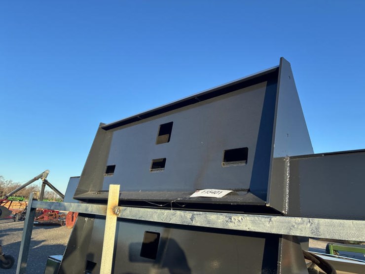 #115401-•-skidsteer-mt-72"-brush-cutter-image-6