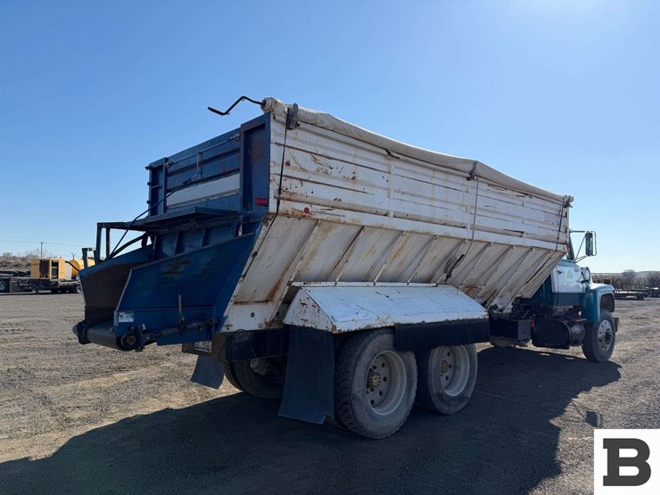 1981-ford-lt8000-image-5