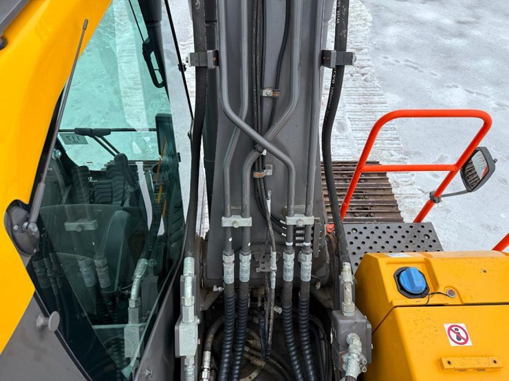 volvo-ec160el-image-47