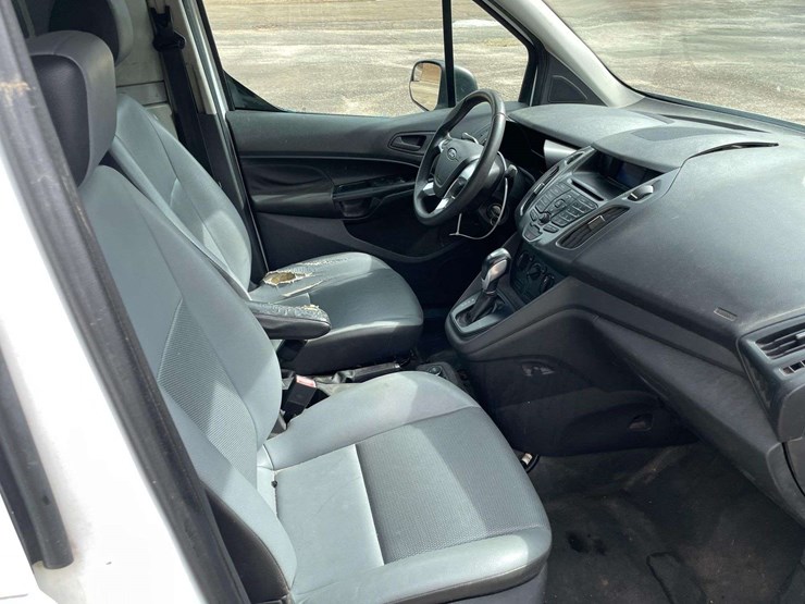 2015-ford-transit-connect-image-18
