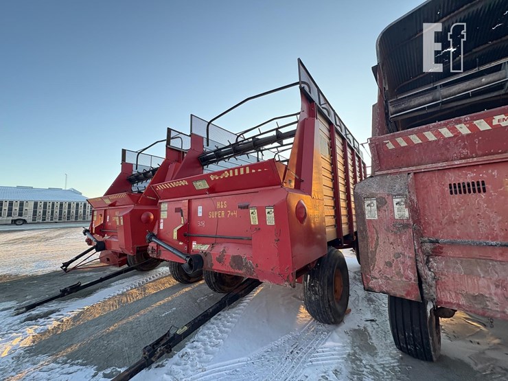 h-&-s-fb7416-image-2